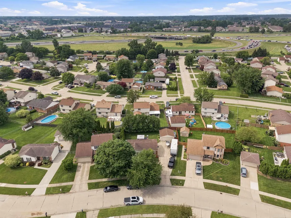 28780 Bingham Drive Chesterfield Township, MI 48047