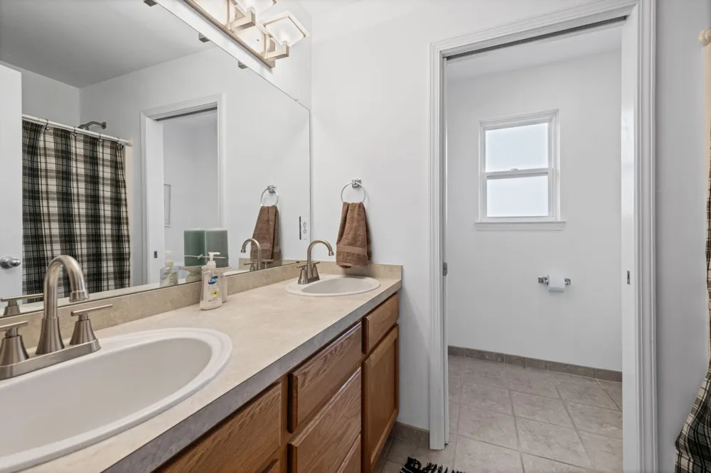 20903 Oak Tree Drive Lyon Charter Township, MI 48178