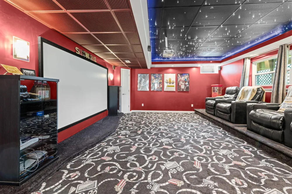 20903 Oak Tree Drive Lyon Charter Township, MI 48178