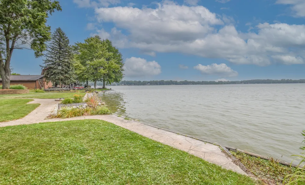 873 Driftwood Lane Quincy Township, MI 49082