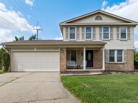 44272 Richmond Court