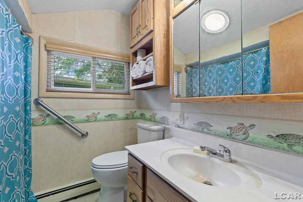 2792 Round Lake Highway Highway Rollin Township, MI 49253