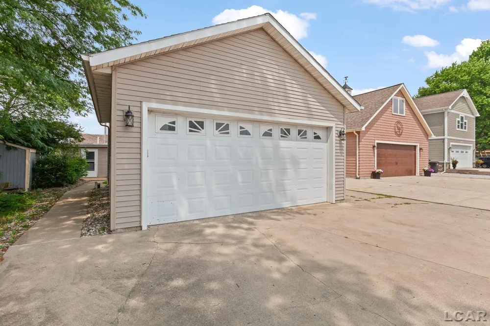 2792 Round Lake Highway Highway Rollin Township, MI 49253