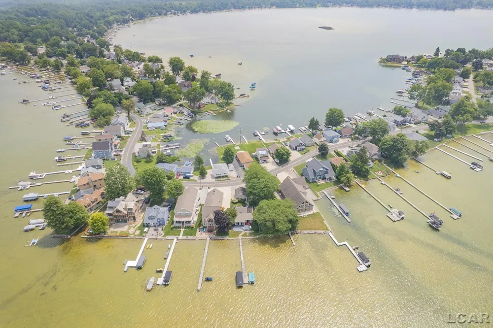 2792 Round Lake Highway Highway Rollin Township, MI 49253