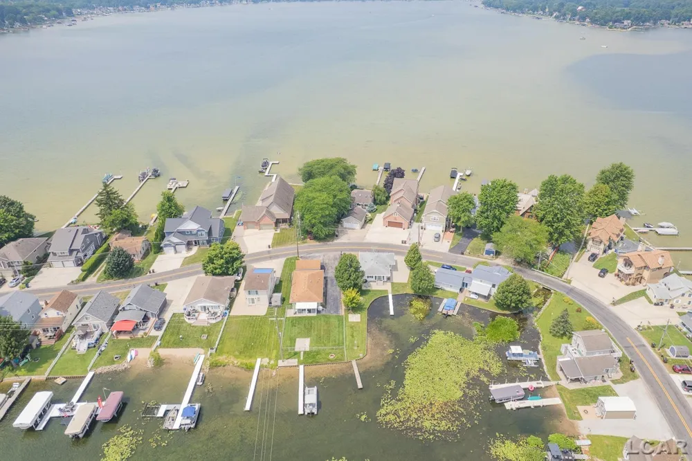 2792 Round Lake Highway Highway Rollin Township, MI 49253
