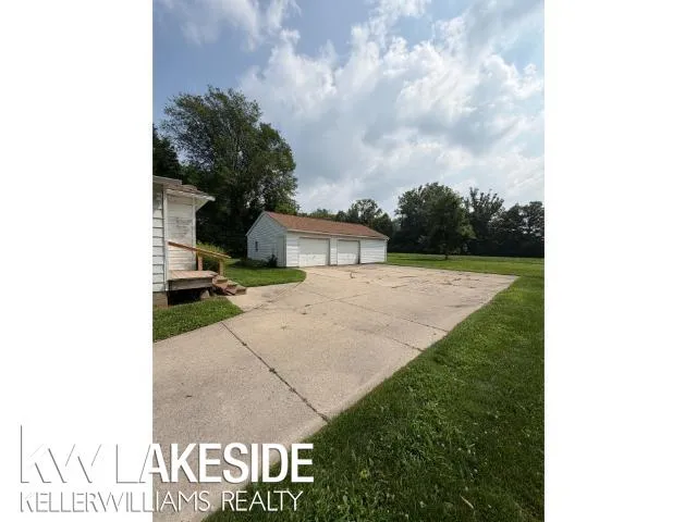 73340 Pitt Road Richmond Township, MI 48062