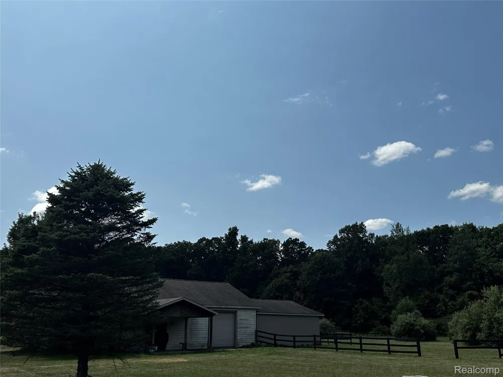 4678 Trails Elba Township, MI 48446