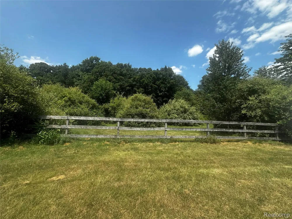 4678 Trails Elba Township, MI 48446