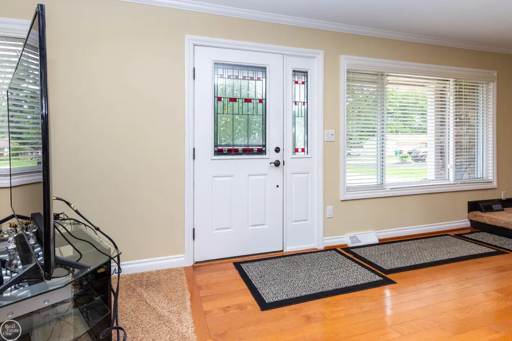 39745 Sylvia Street Harrison Charter Township, MI 48045