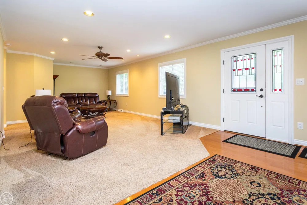 39745 Sylvia Street Harrison Charter Township, MI 48045