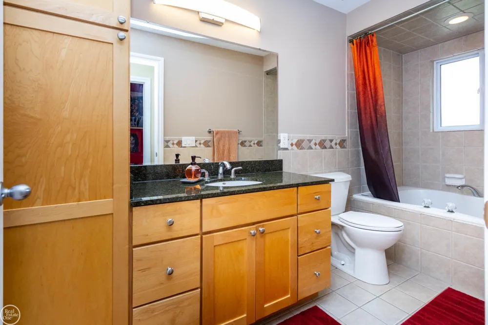 39745 Sylvia Street Harrison Charter Township, MI 48045