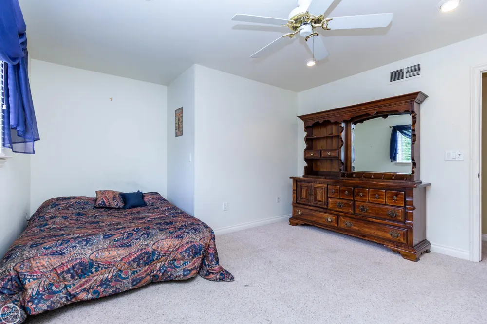 39745 Sylvia Street Harrison Charter Township, MI 48045