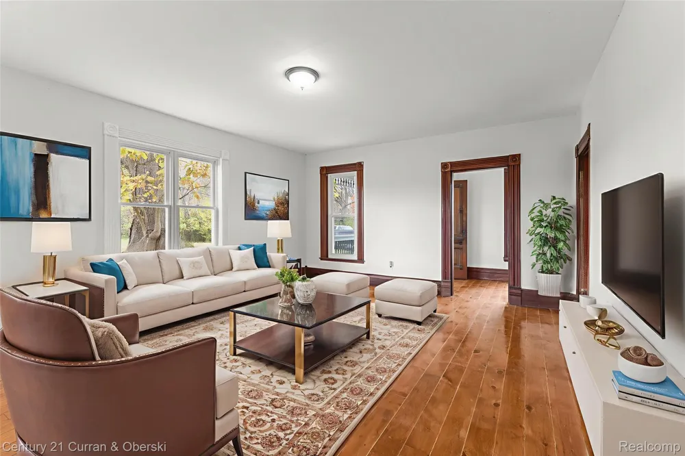 8004 Farmington Road Westland City, MI 48185