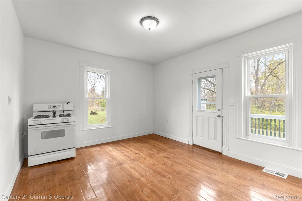 8004 Farmington Road Westland City, MI 48185