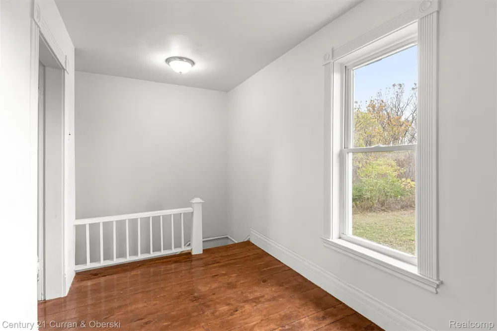 8004 Farmington Road Westland City, MI 48185