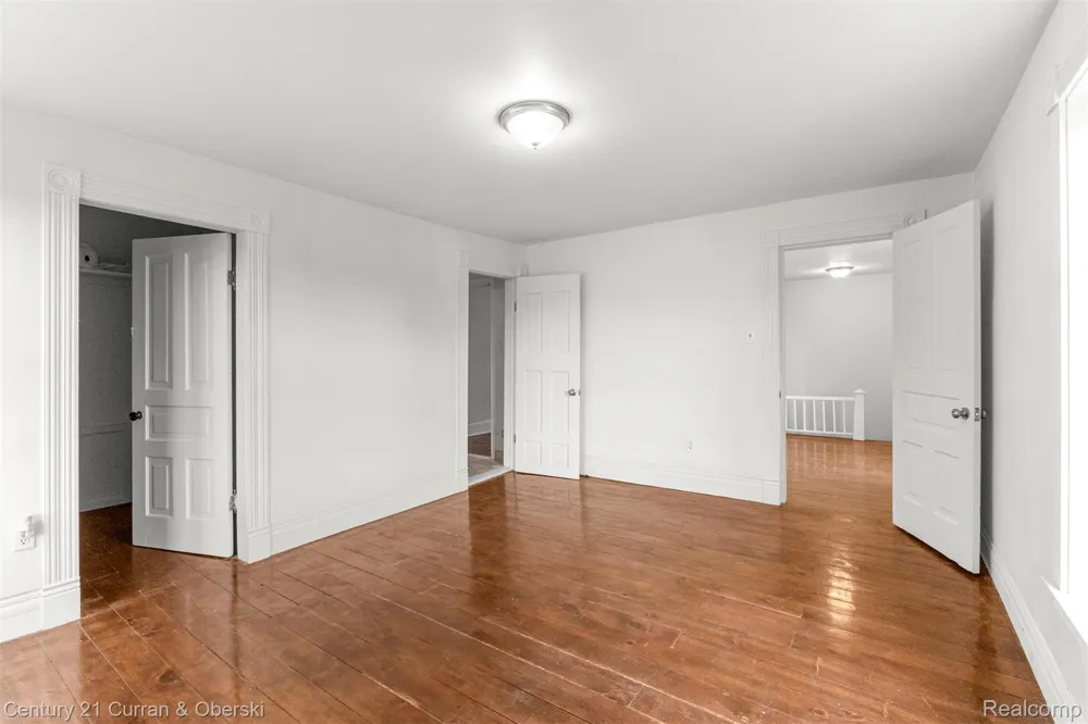 8004 Farmington Road Westland City, MI 48185