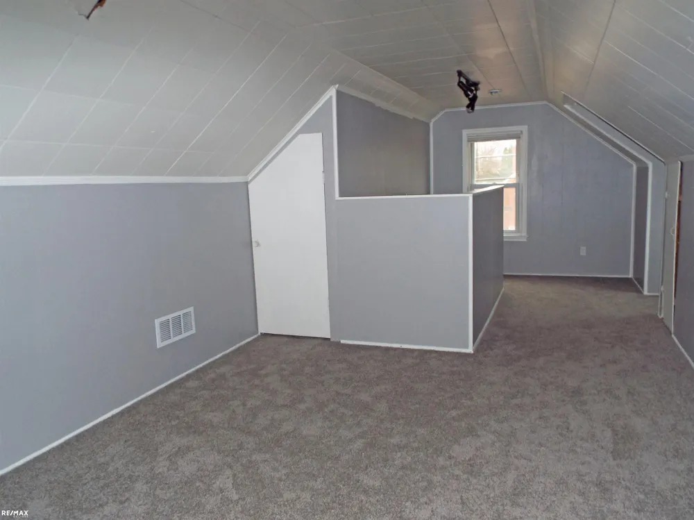 21102 Lancaster Street Harper Woods City, MI 48225