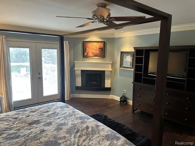 18987 Pine Lane Macomb Township, MI 48042