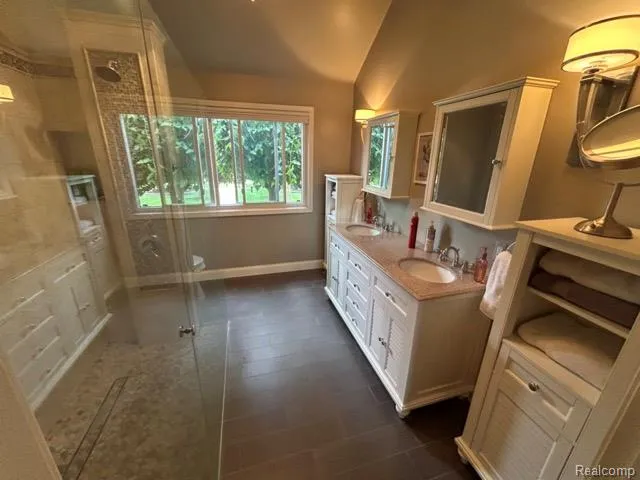 18987 Pine Lane Macomb Township, MI 48042