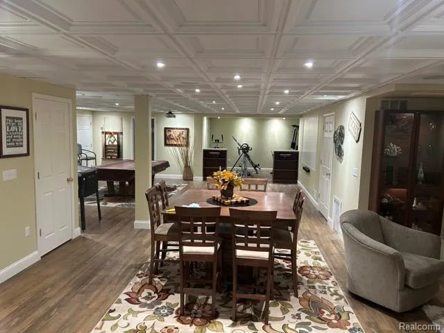18987 Pine Lane Macomb Township, MI 48042