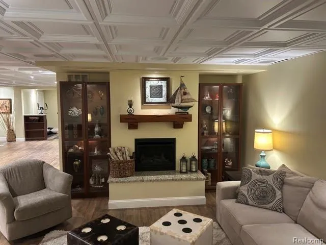 18987 Pine Lane Macomb Township, MI 48042