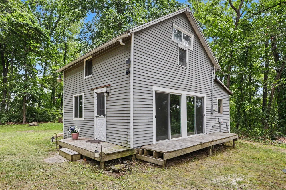 5372 W Guernsey Lake Road Hope Township, MI 49046