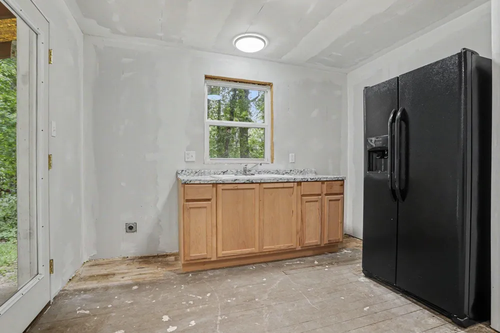 5372 W Guernsey Lake Road Hope Township, MI 49046