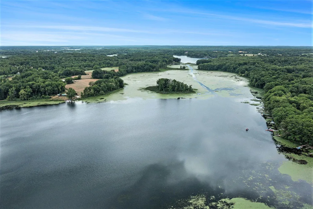 5372 W Guernsey Lake Road Hope Township, MI 49046