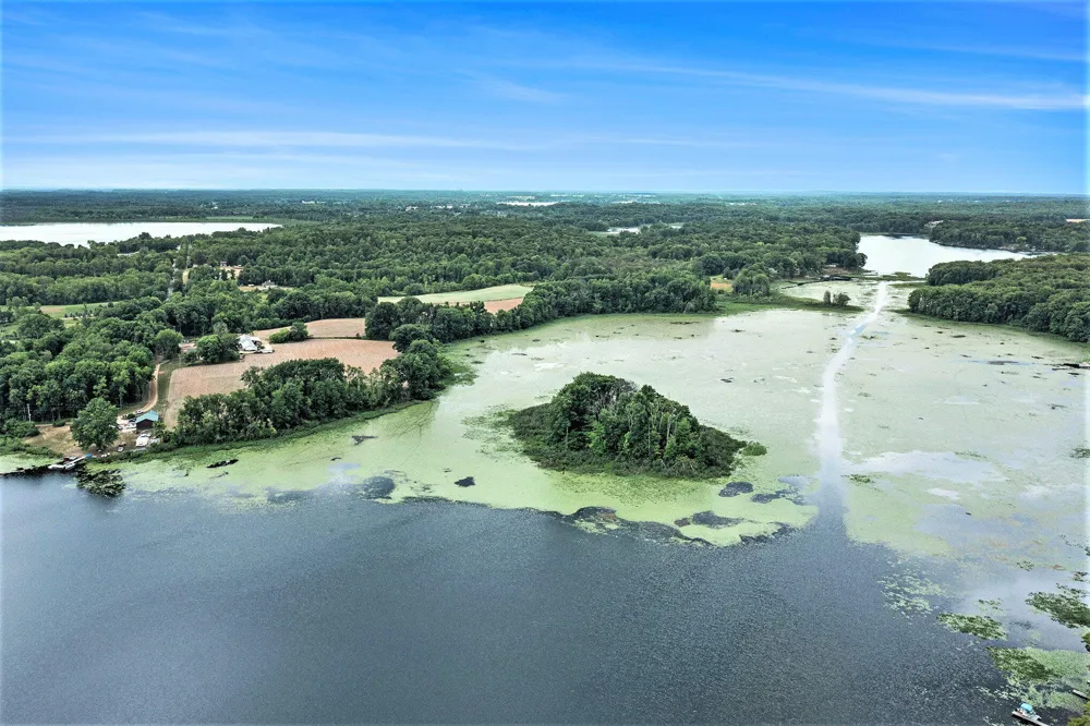5372 W Guernsey Lake Road Hope Township, MI 49046