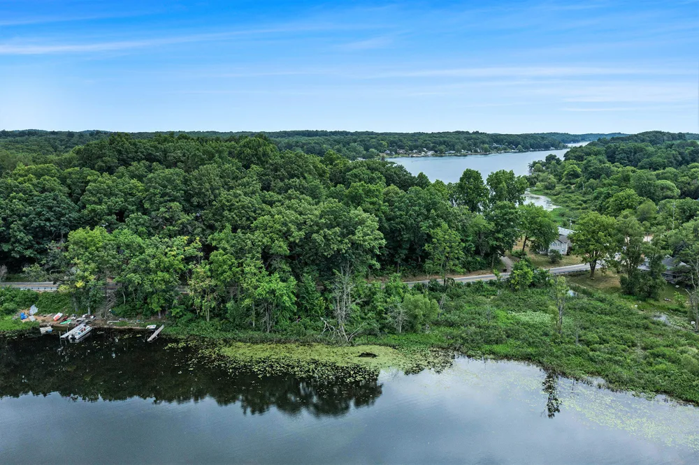 5372 W Guernsey Lake Road Hope Township, MI 49046
