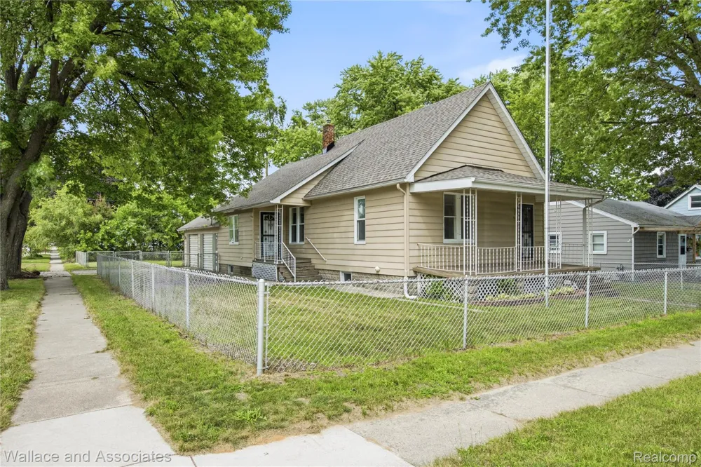 1429 Division Street Port Huron City, MI 48060