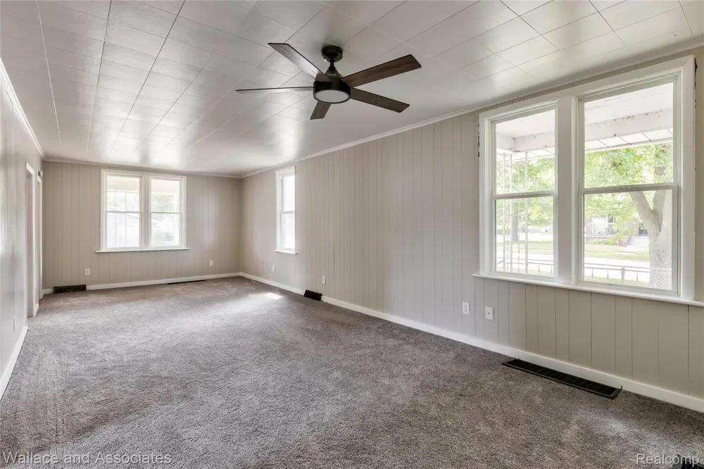 1429 Division Street Port Huron City, MI 48060