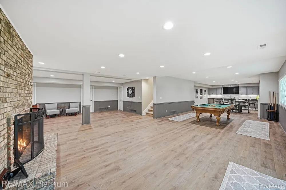5458 Lake Ridge Drive Genoa Township, MI 48116