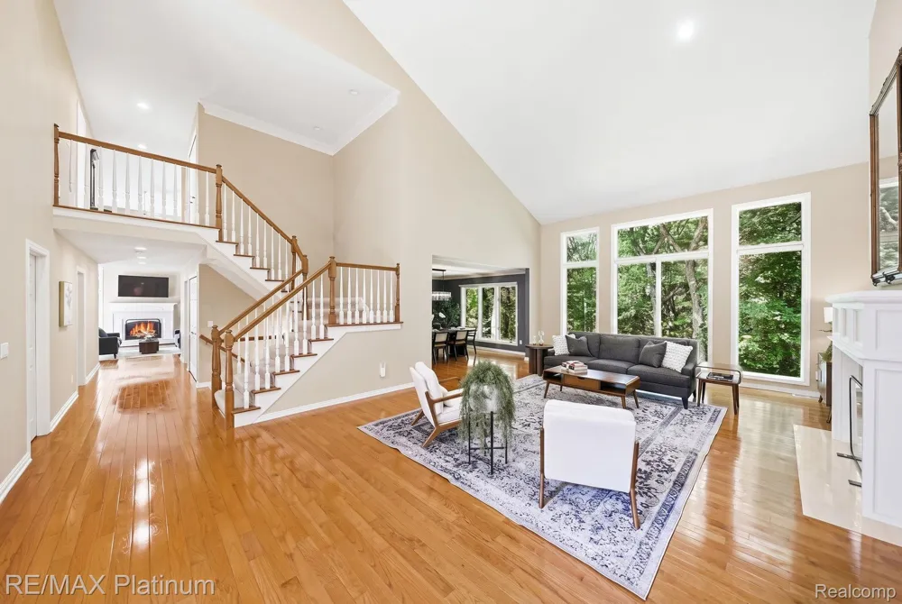 5458 Lake Ridge Drive Genoa Township, MI 48116