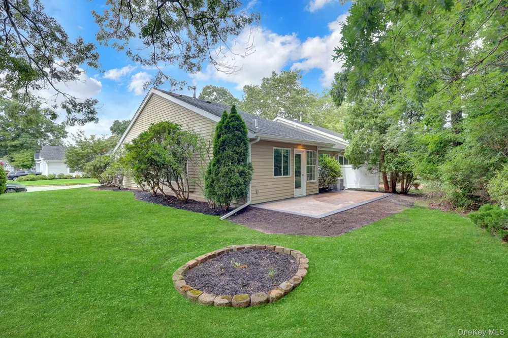 29 Glen Drive Ridge, NY 11961