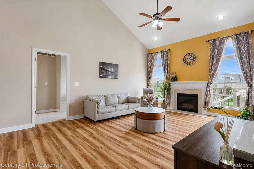 27089 Maxwell Court Novi City, MI 48374