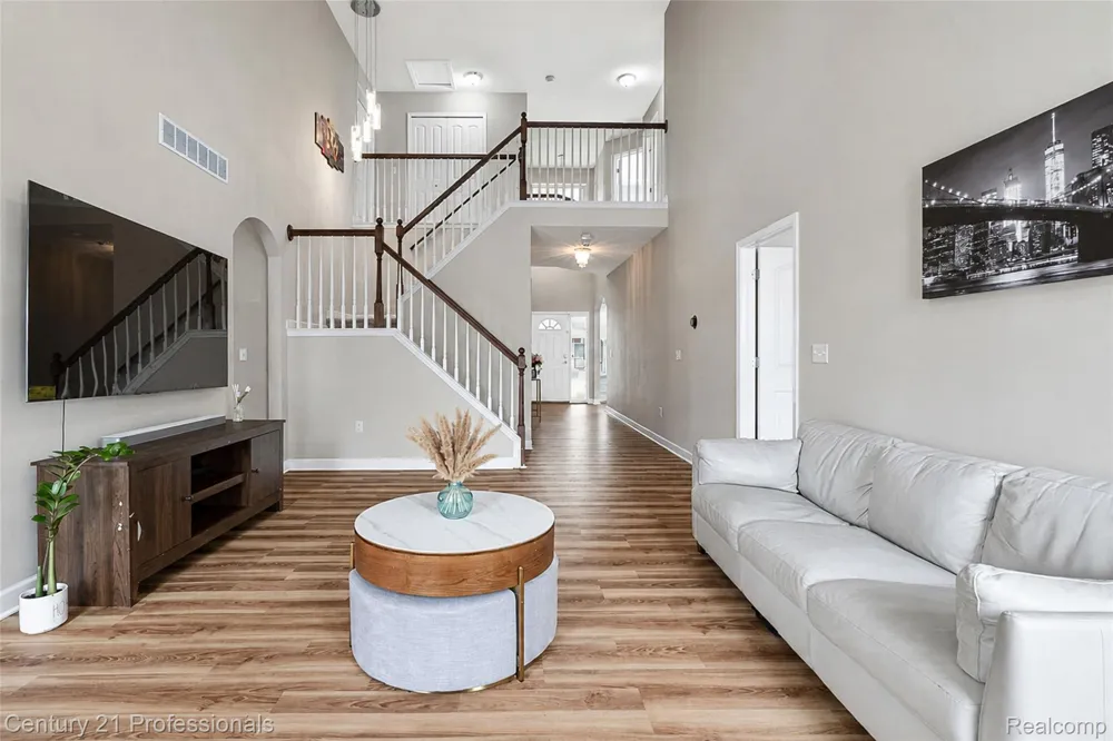 27089 Maxwell Court Novi City, MI 48374