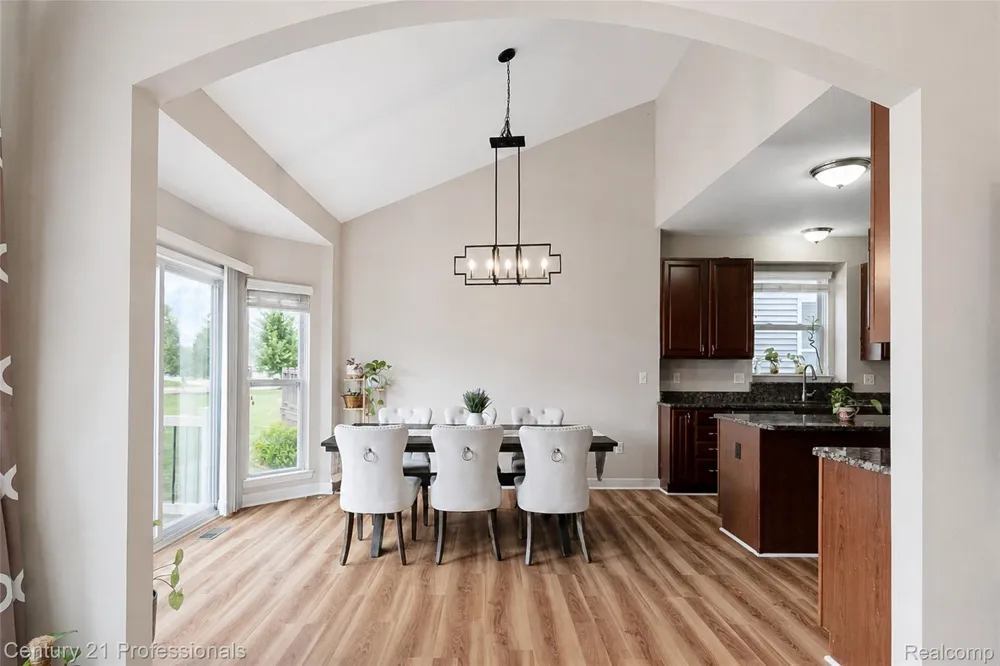 27089 Maxwell Court Novi City, MI 48374