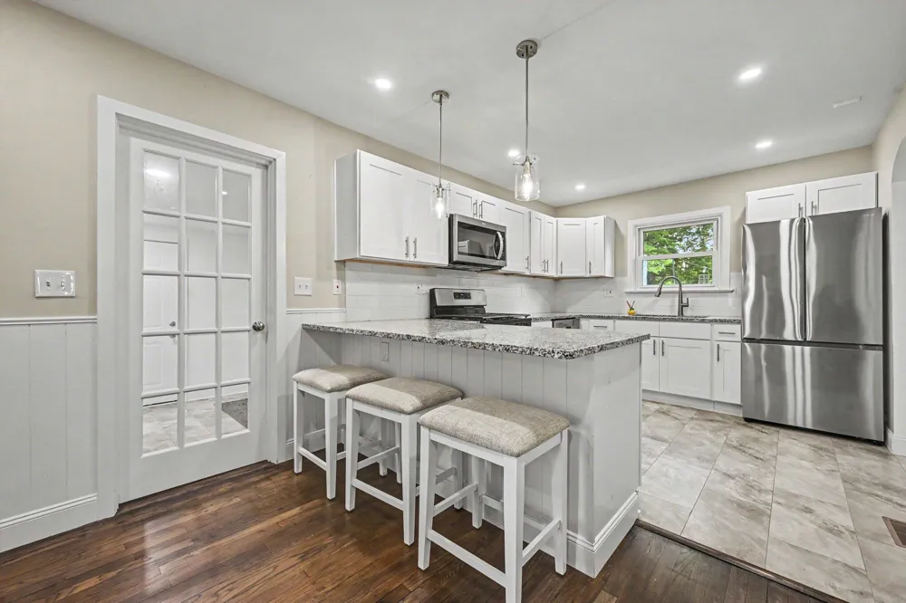 415 Glendale Boulevard Parchment City, MI 49004