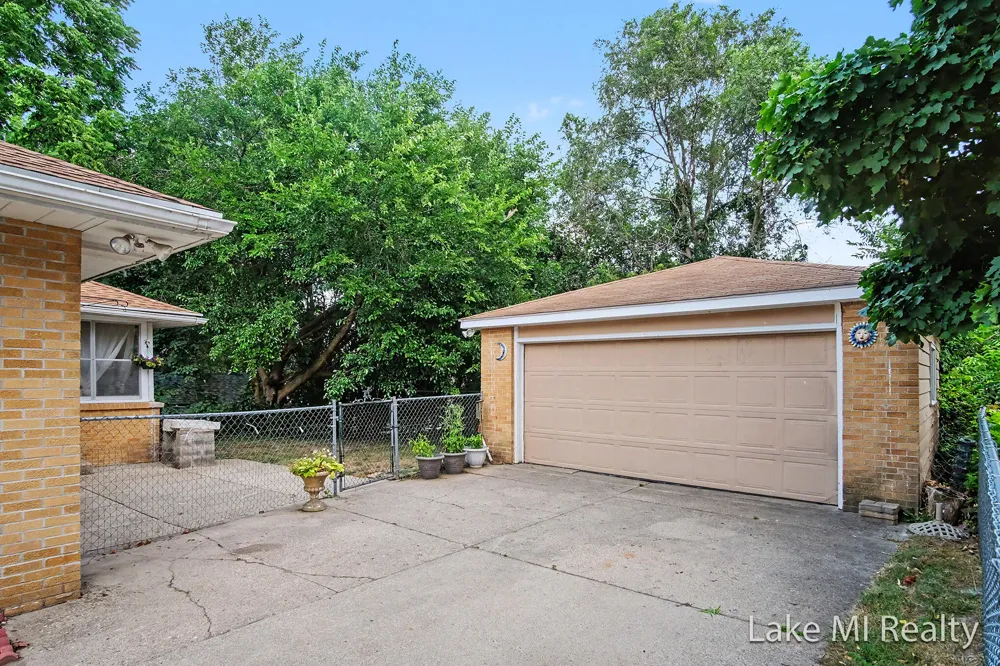 938 Calvary Avenue NW Grand Rapids City, MI 49504