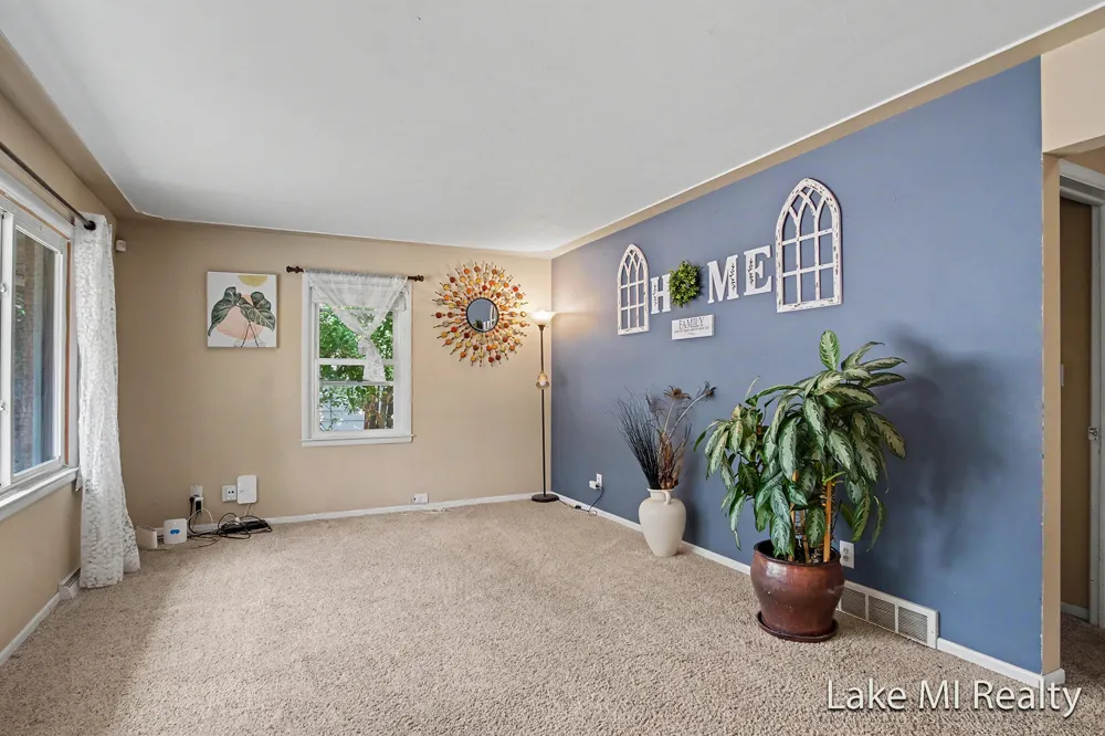 938 Calvary Avenue NW Grand Rapids City, MI 49504