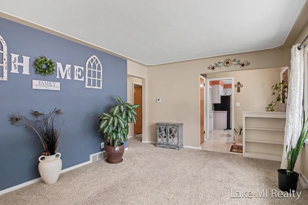938 Calvary Avenue NW Grand Rapids City, MI 49504