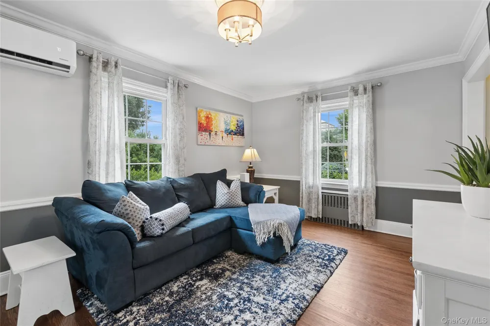 23 Westminster Road West Hempstead, NY 11552