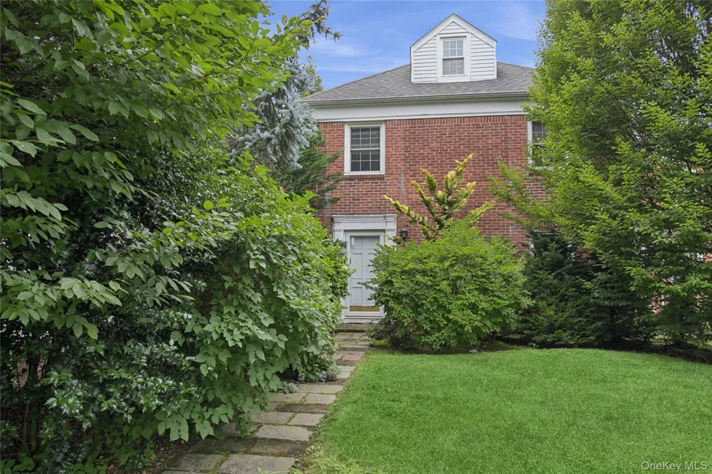 23 Westminster Road West Hempstead, NY 11552