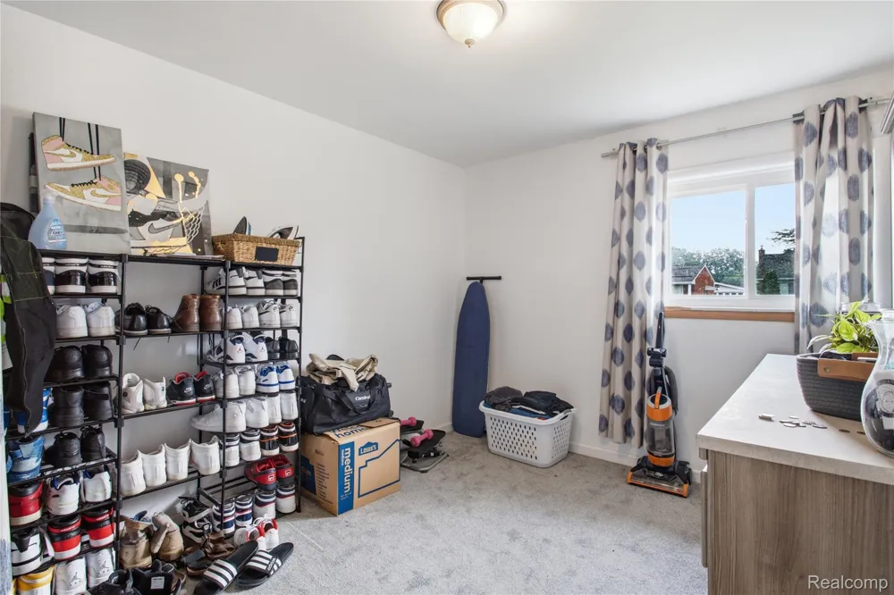 24575 Beck Avenue Eastpointe City, MI 48021