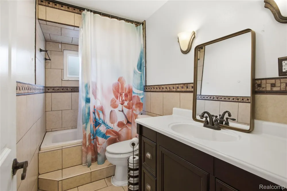24575 Beck Avenue Eastpointe City, MI 48021