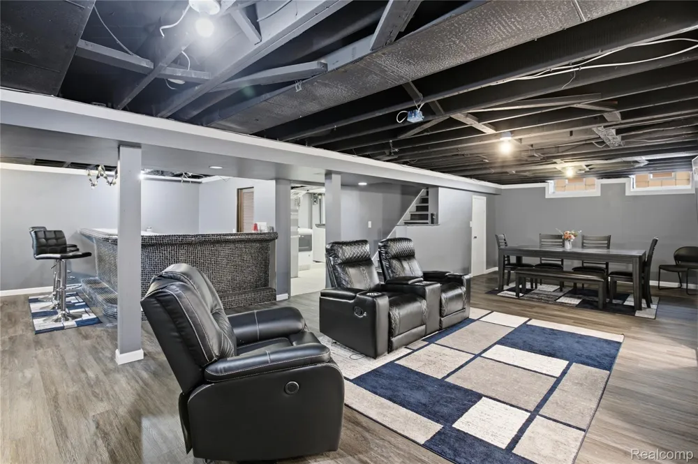 24575 Beck Avenue Eastpointe City, MI 48021