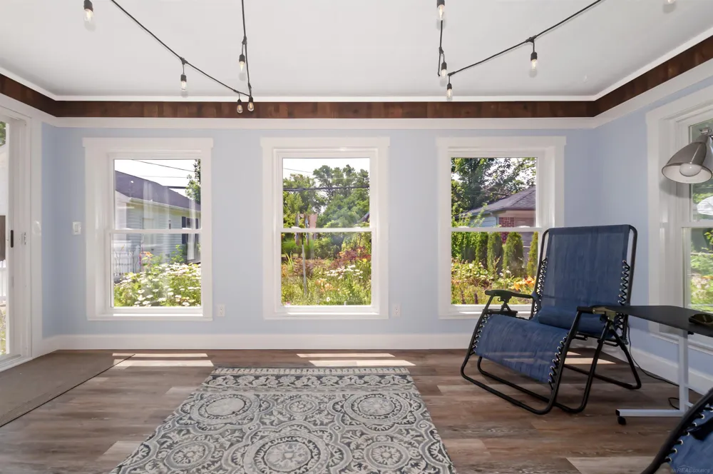 1723 Hawthorne Road Grosse Pointe Woods City, MI 48236