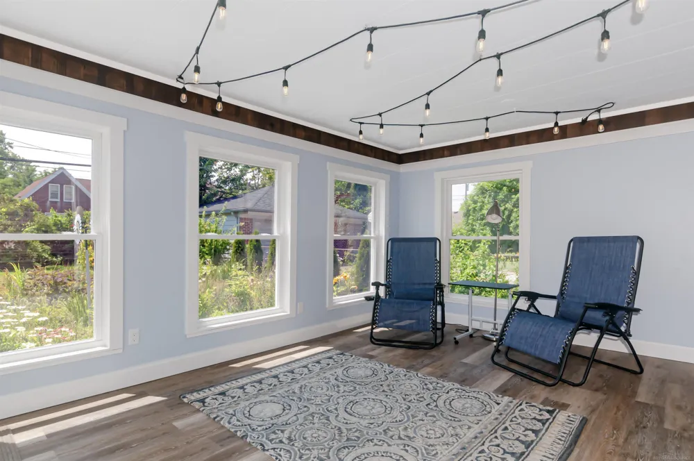 1723 Hawthorne Road Grosse Pointe Woods City, MI 48236