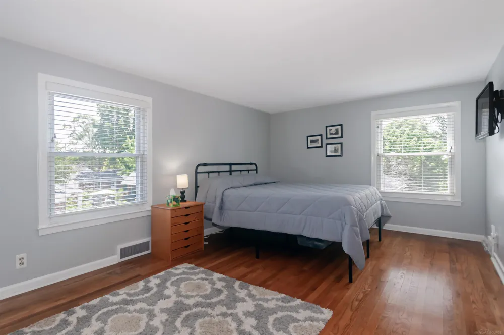 1723 Hawthorne Road Grosse Pointe Woods City, MI 48236